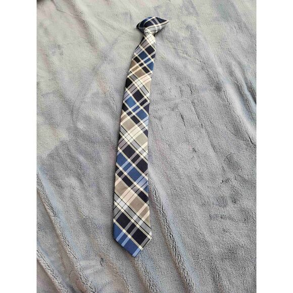Tie   - Picture 1 of 3